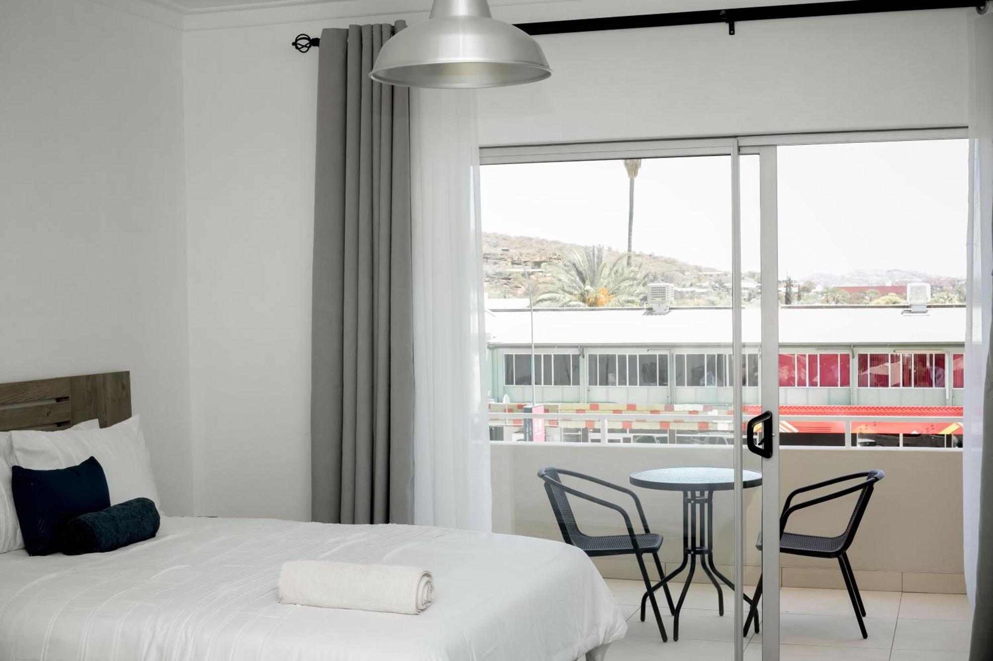Urban Oasis Apartments At Hidas Windhoek Extérieur photo